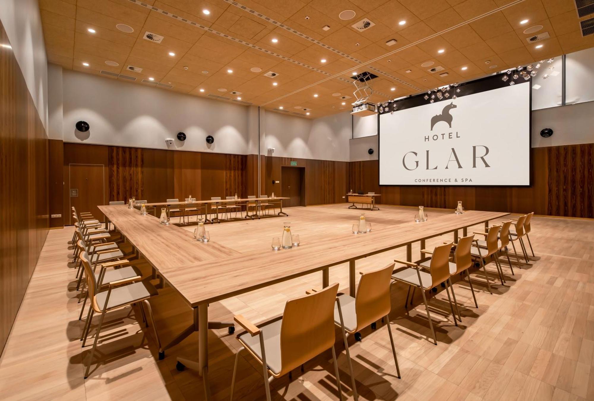 Hotel Glar Conference & Spa วิเซวกา ภายนอก รูปภาพ